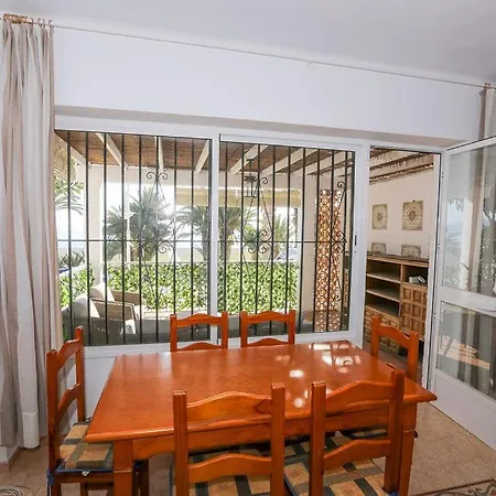 Angela Velilla アパート